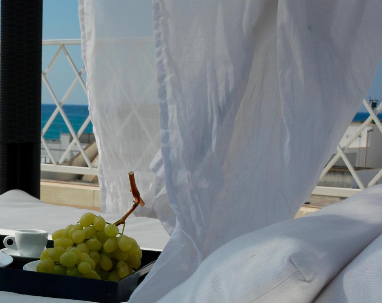 Le Bateau Bleu - Adults Only 12 Plus Порто-Чезарео Экстерьер фото